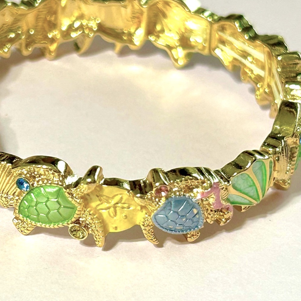 Sea Life Enamel and rhinestone Bracelet -sea turtles, starfish, seahorse, shells - Picture 3 of 3